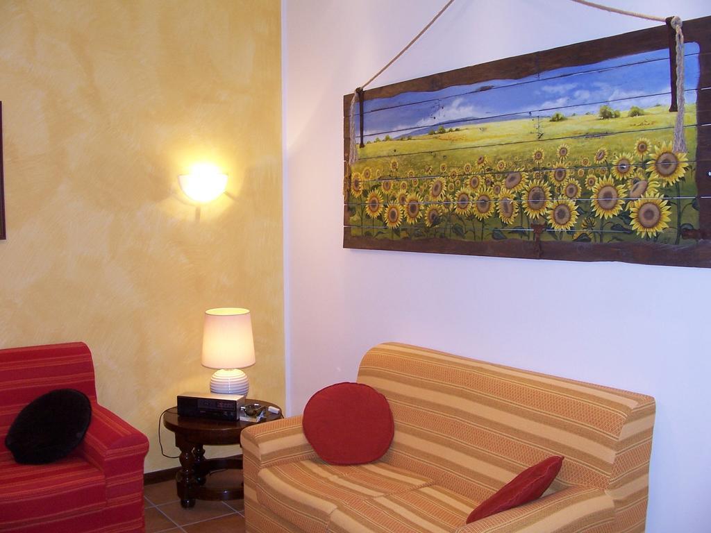 Bed And Breakfast " Il Tesoro Di Mario " Falconara Marittima Luaran gambar